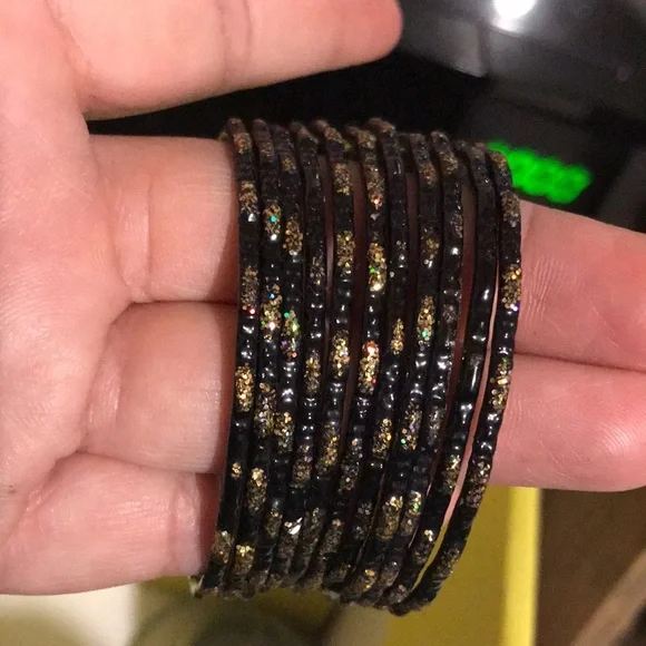 INDIAN BANGLES - Picture 9 of 9